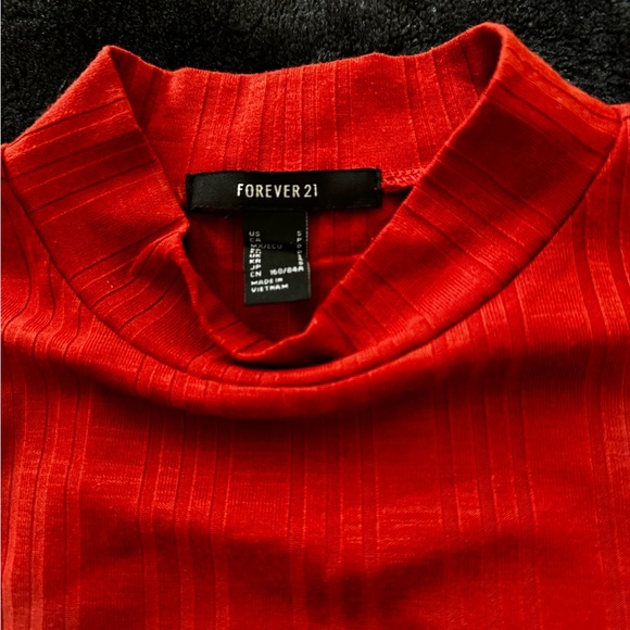 Forever 21 Womens Orange Turtleneck Short Sleeve - Picture 2 of 3